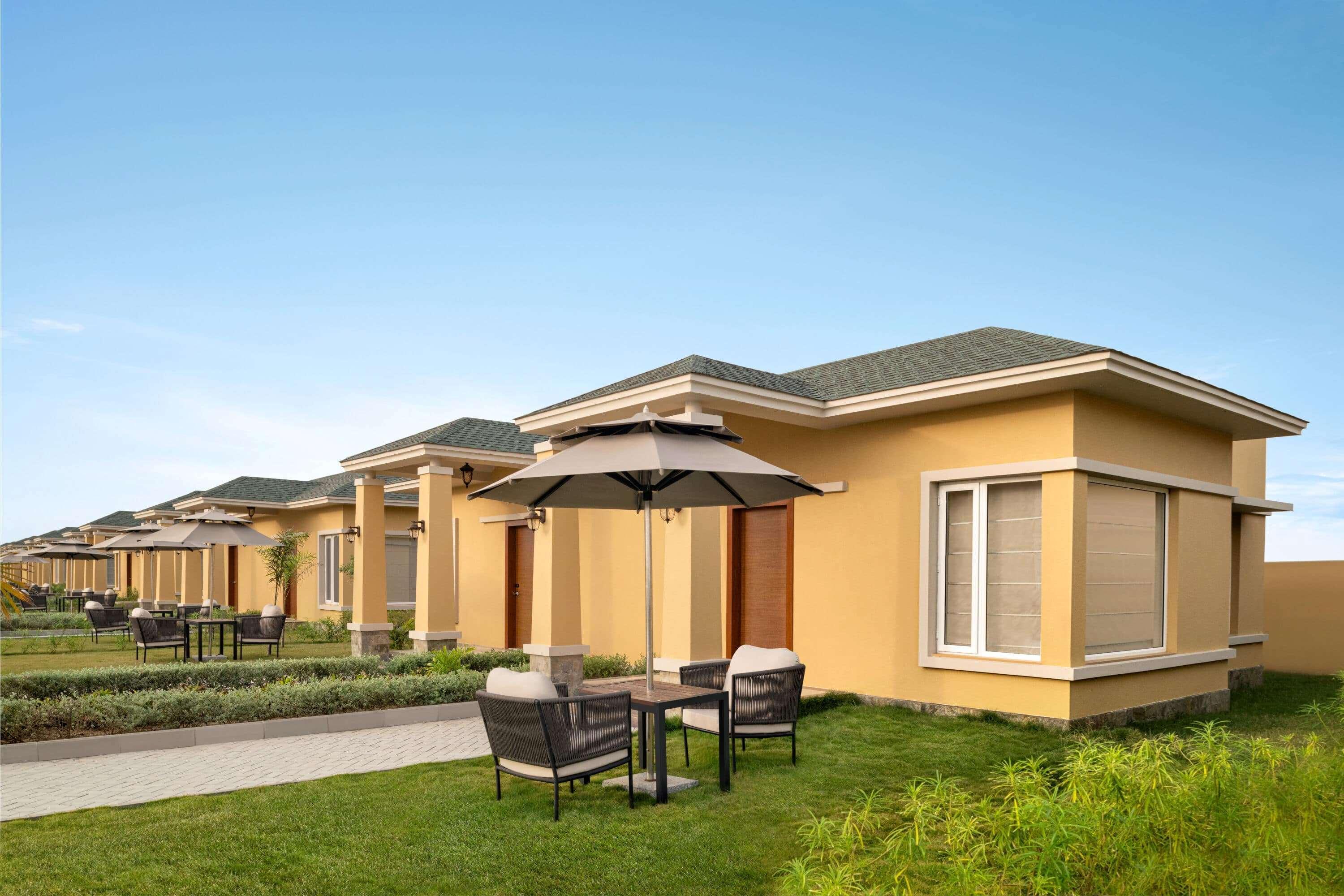 Hawthorn Suites By Wyndham Dwarka Экстерьер фото