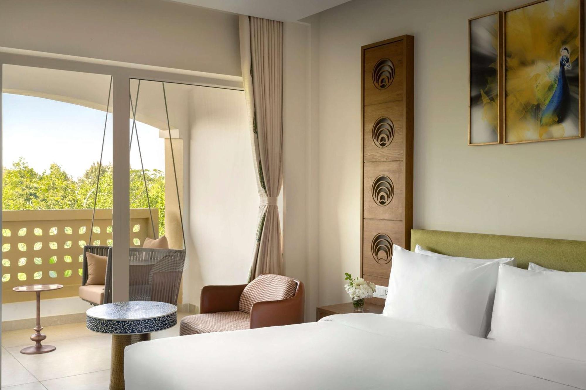 Hawthorn Suites By Wyndham Dwarka Экстерьер фото
